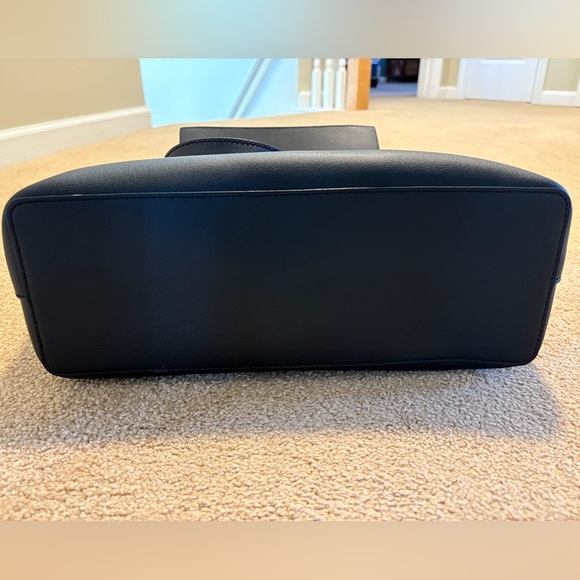 Away brand Black Leather Tote Bag - Picture 5 of 6